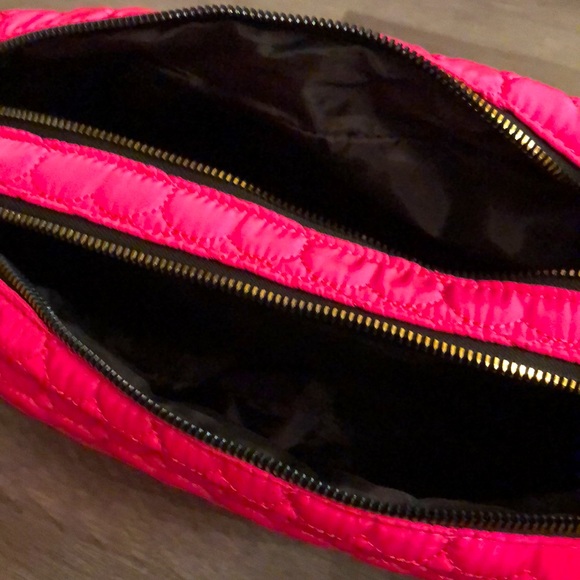 Betsey Johnson Hot Pink Quilted Heart Double Zip Cosmetic Case Makeup Bag NWT - Picture 8 of 16